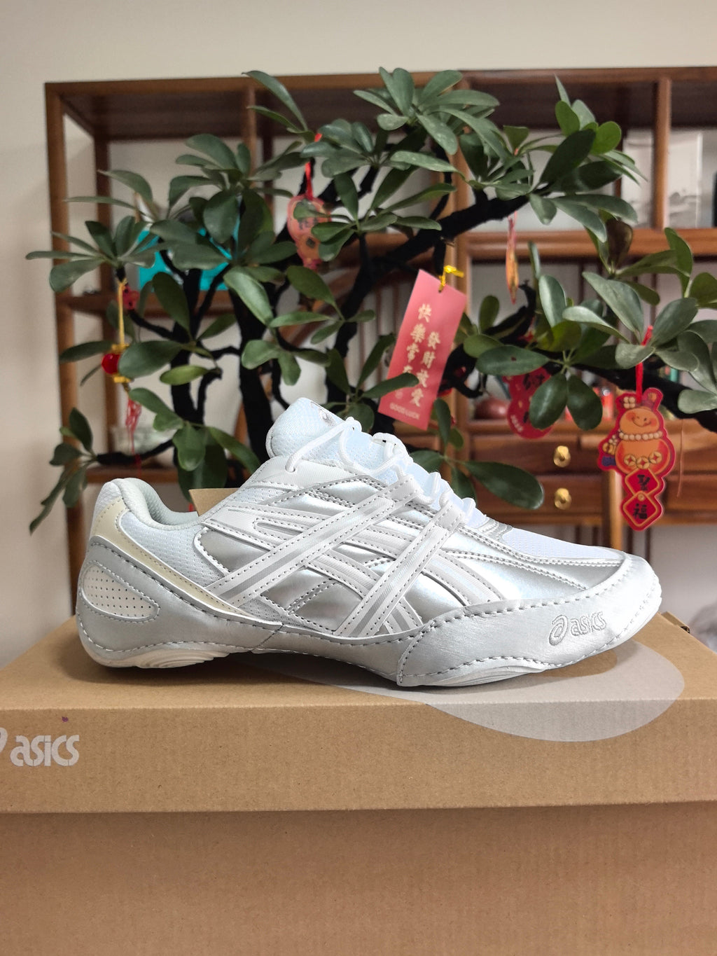 Silver and White ASICS F3 Sneakers - product image from the listing.