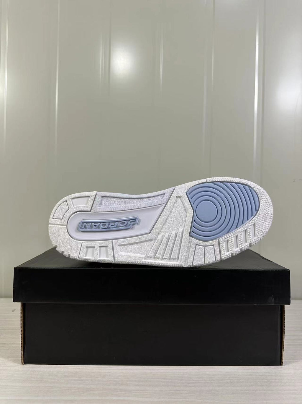Jordan Legacy 312 Low Sneakers in Glacier Blue HQ1190-101 - product image from the listing.