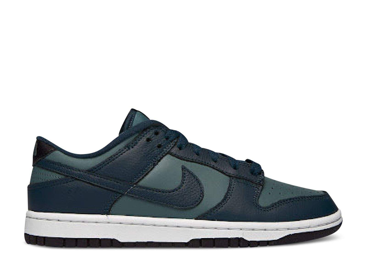 Nike Dunk Low Premium 'Armory Navy' Sneaker - product image from the listing.