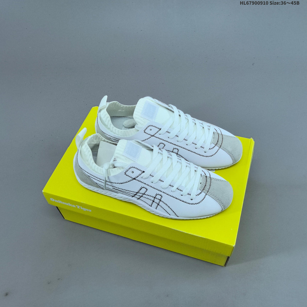 Onitsuka Tiger SCLAW Low-Cut Sneakers 1183B969-101 - product image from the listing.