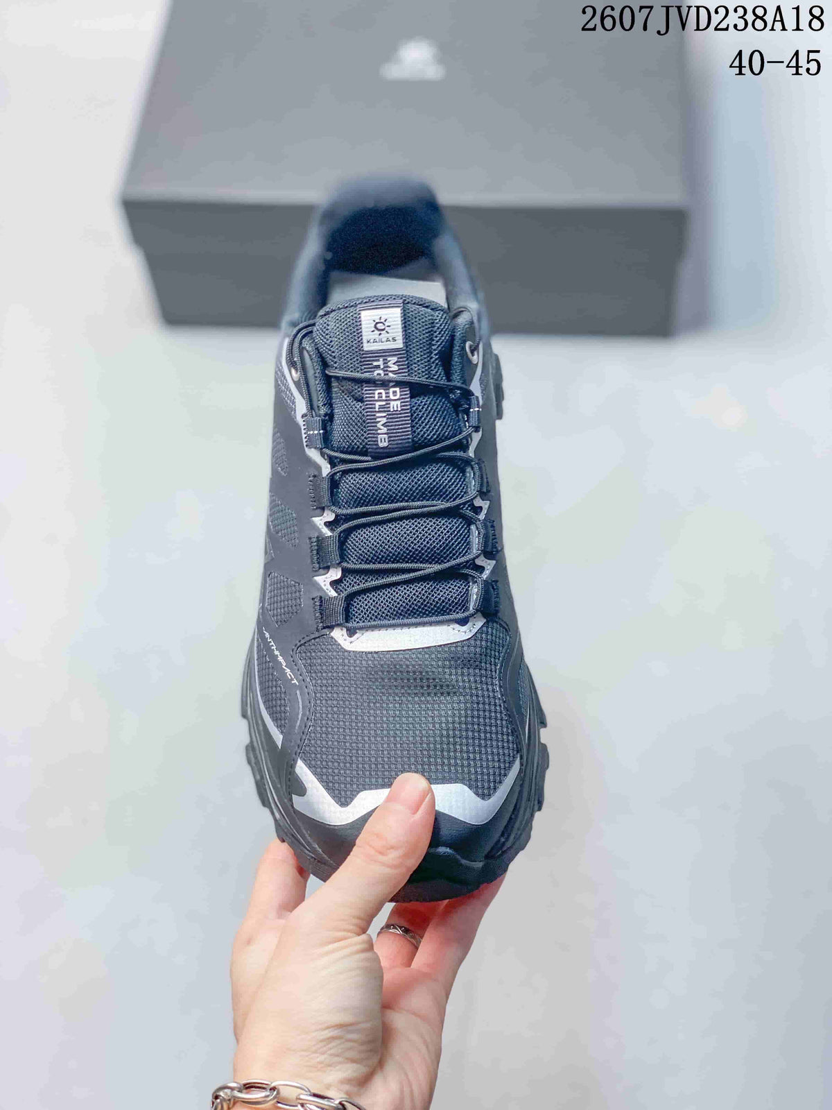 Men's Kailas Expedition-5 Low-Top Hiking Shoes Dark Gray - product image from the listing.