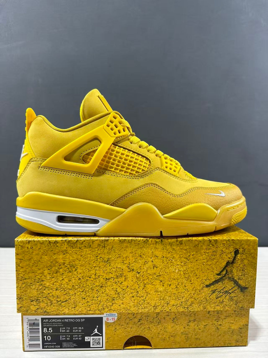 Air Jordan 4 Retro Marquette Yellow Brick HF4340-008 - product image from the listing.