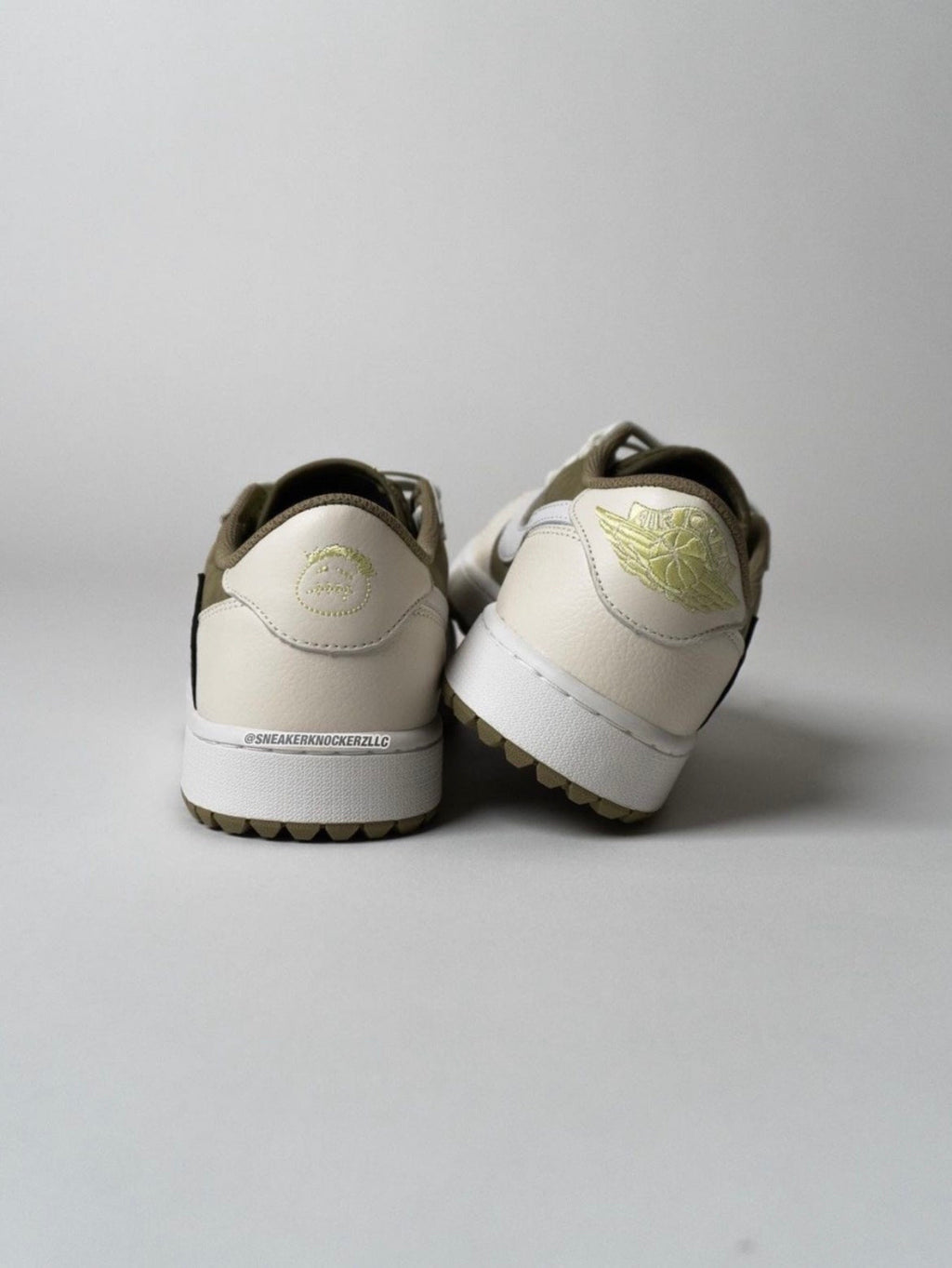 Jordan 1 Low Golf Travis Scott FZ3124-200 in Olive - product image from the listing.