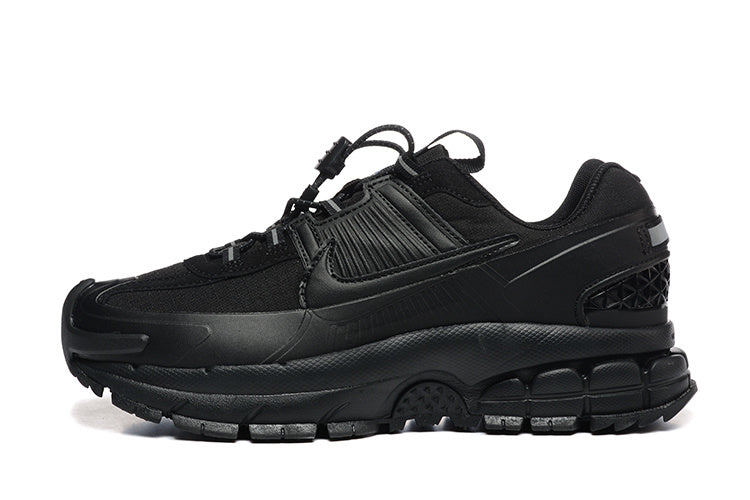 Nike Black Trail-Style Trainers - product image from the listing.