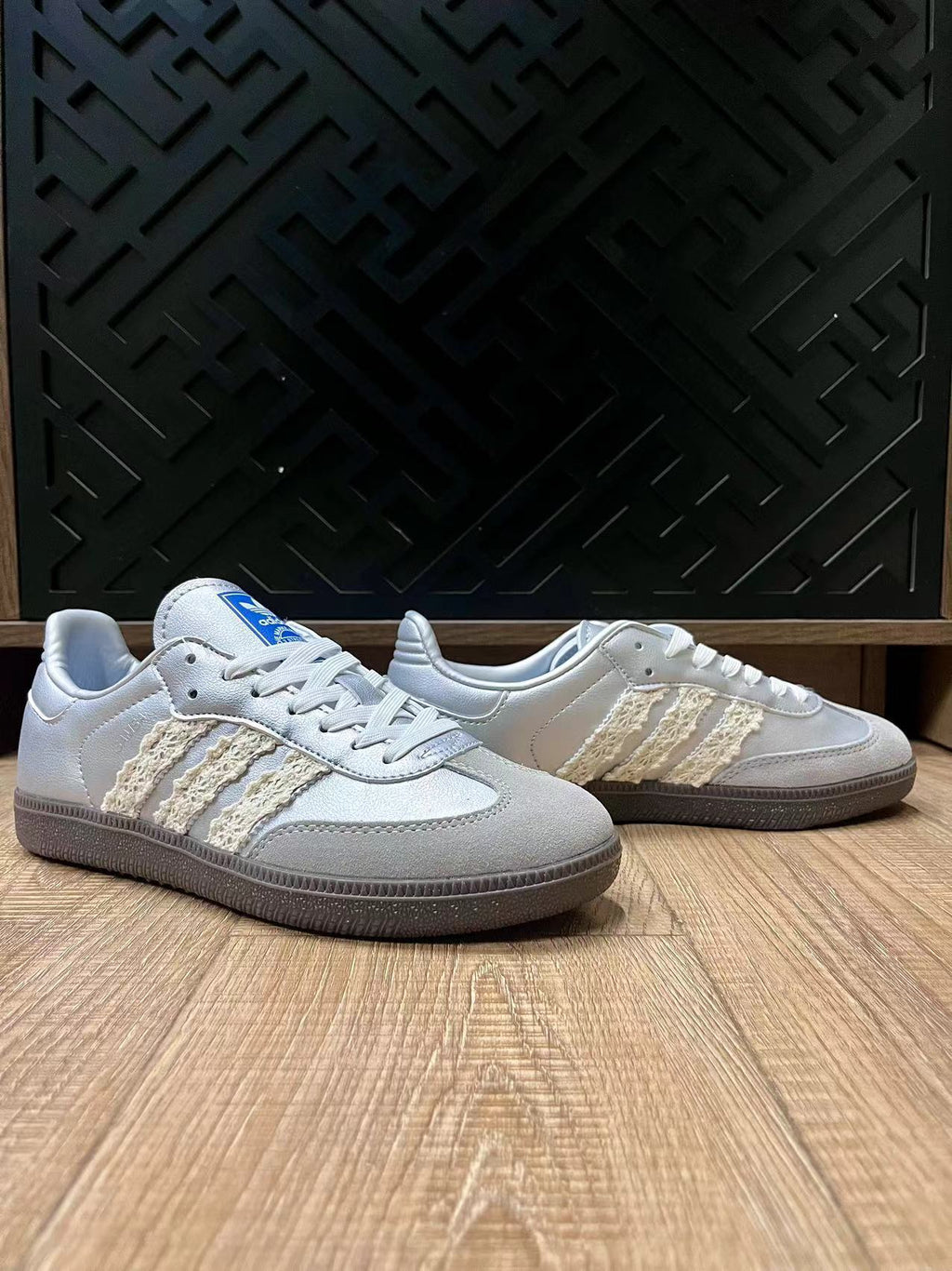 adidas Samba Trainers Silver White Lace Stripes - product image from the listing.