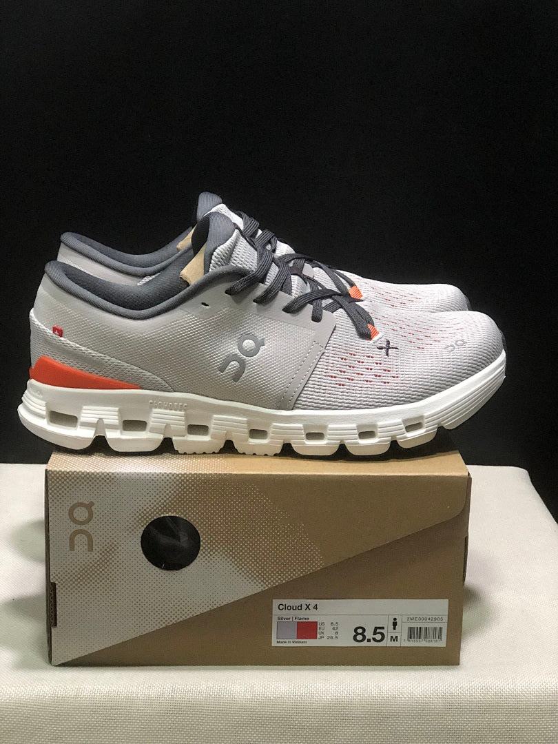 On Cloud X 4 Trainers Silver Flame - product image from the listing.