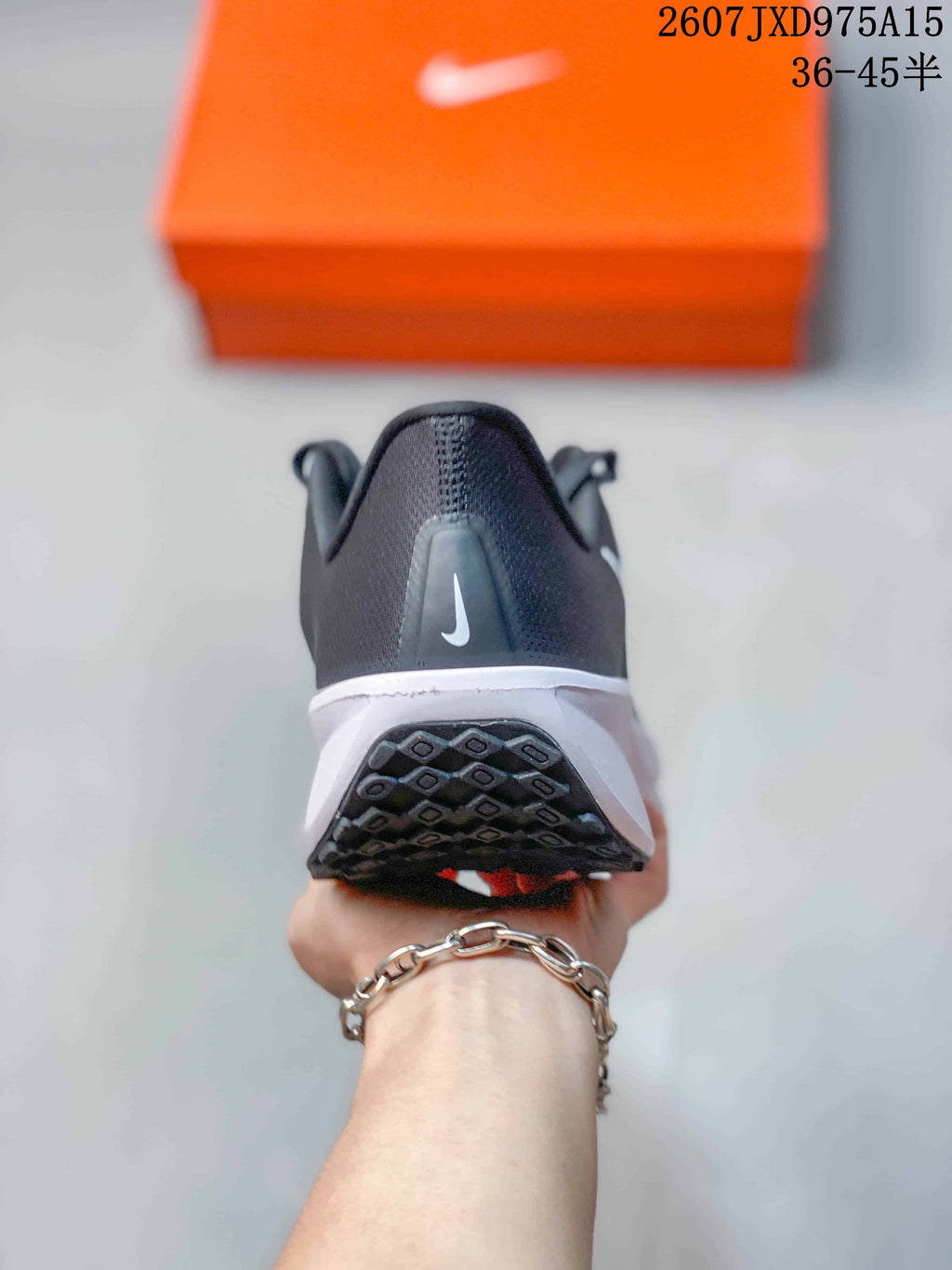 Nike Quest 6 Low-Top Running Shoes in Black/White - product image from the listing.
