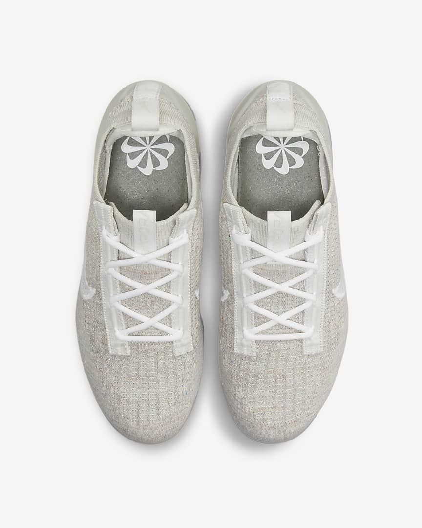 Nike Air VaporMax 2021 Flyknit Trainers DH4088-001 - product image from the listing.