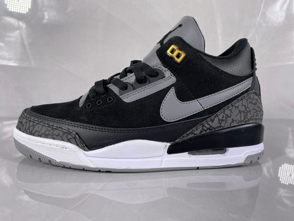 Air Jordan 3 Retro Sneakers in Black and Grey - product image from the listing.
