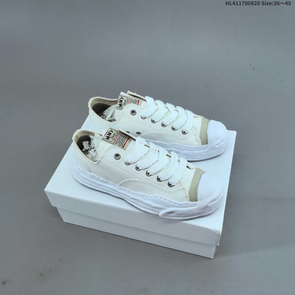 Maison Mihara Yasuhiro Blakey Low Trainers - product image from the listing.
