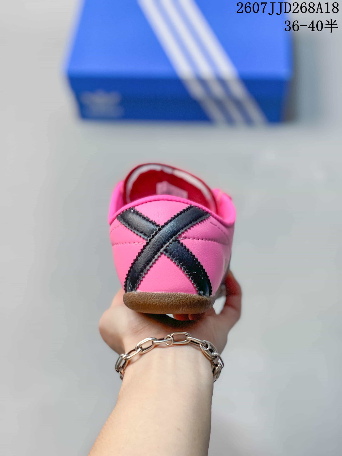 adidas Originals Tokyo Low-Top Sneakers in Pink 07JJD268A18 - product image from the listing.
