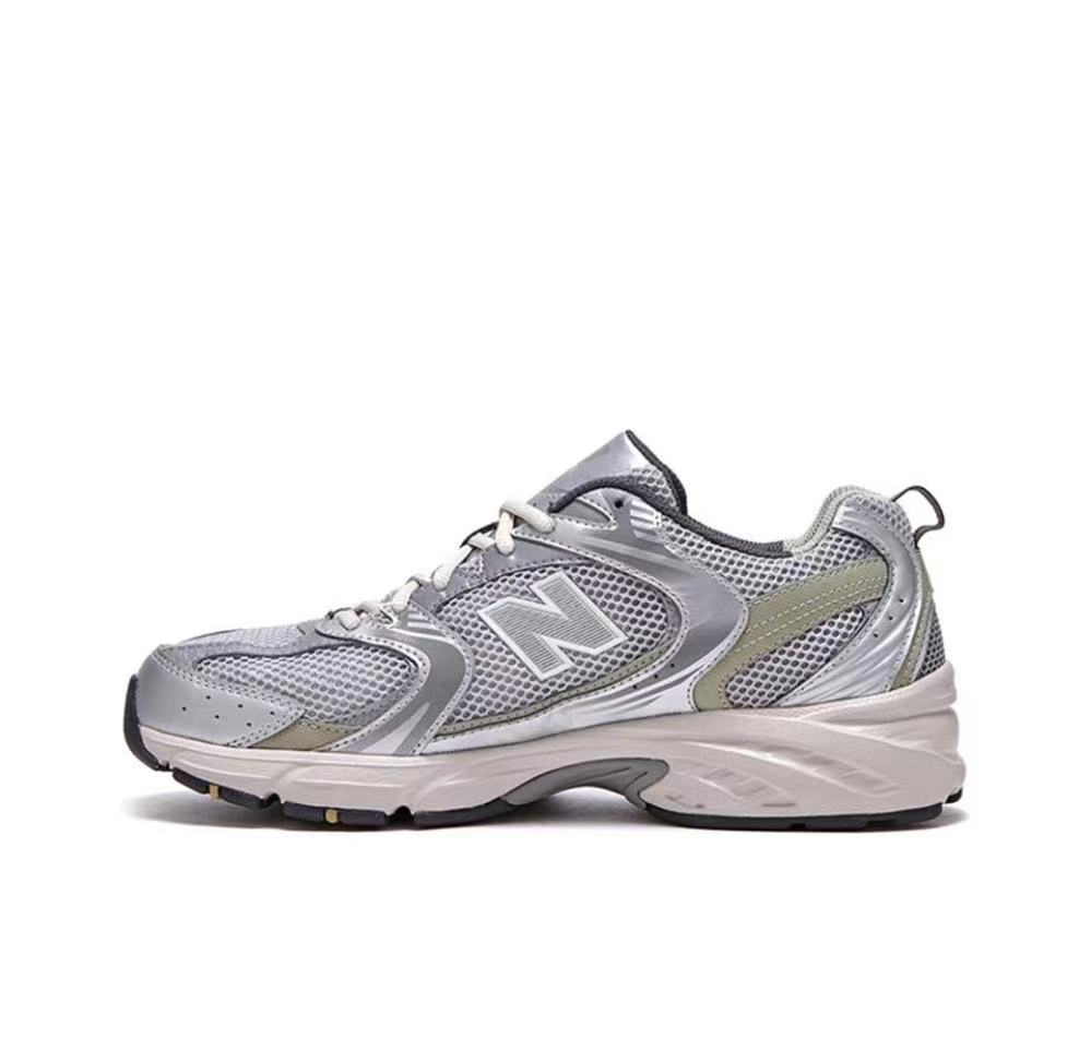 New Balance MR530KMW Sneakers in Silver Grey - product image from the listing.