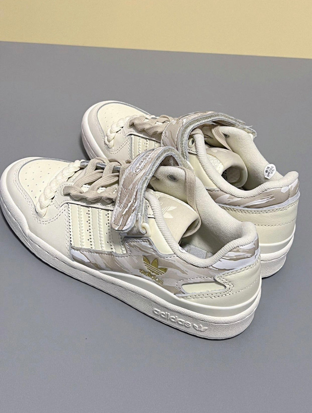 Adidas Originals Forum 84 Low Sneakers GY6983 in Beige - product image from the listing.