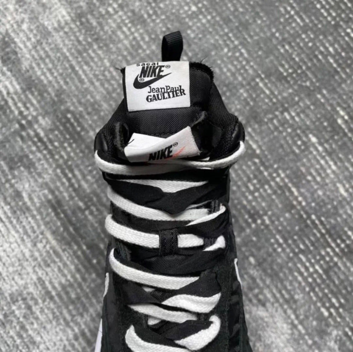 Nike VaporWaffle DH9186-001 Sneakers in Black and White - product image from the listing.