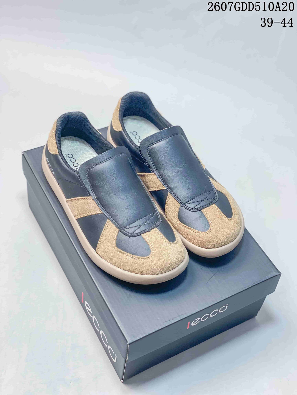 Women's ECCO Sneakers Navy and Tan 2607GDD510A20 - product image from the listing.