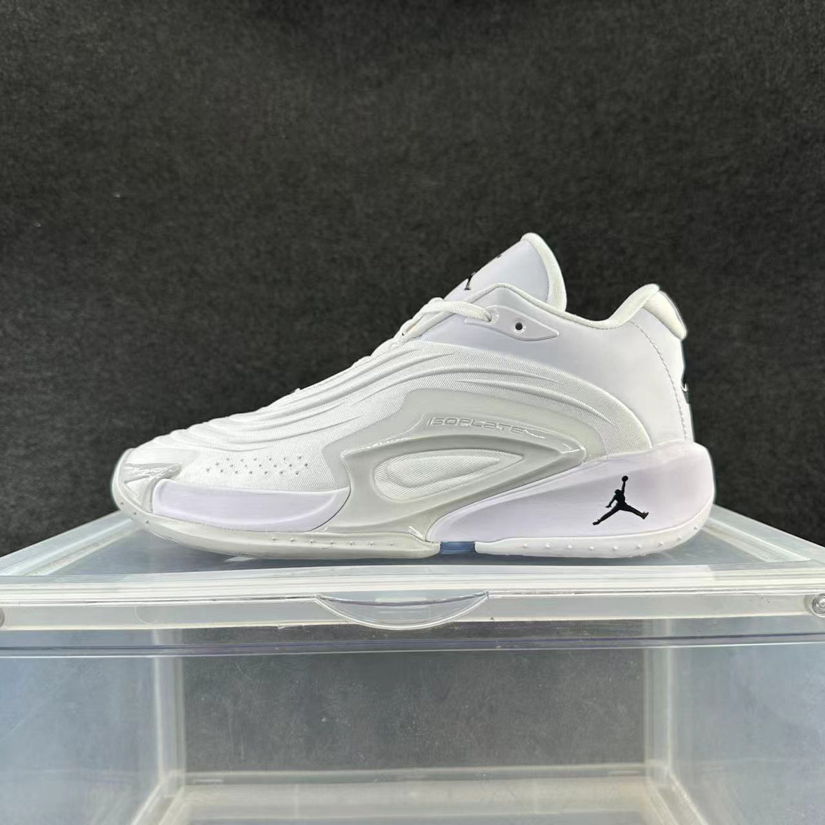 Jordan Basketball Sneakers in White and Gray - product image from the listing.