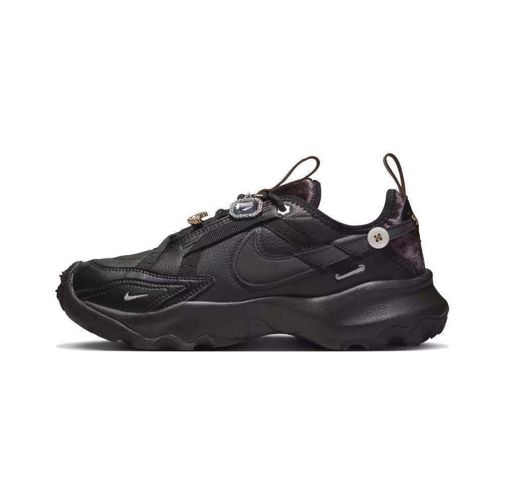 Nike TC 7900 Low-Top Sneakers in Black FB1861 - product image from the listing.