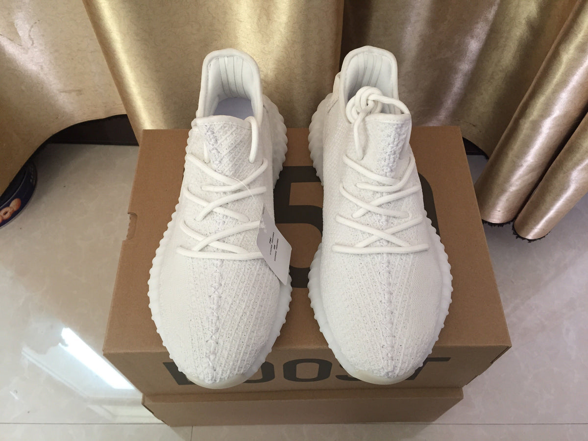 Yeezy 350 V2 Low-Top Sneakers in White Knit - product image from the listing.