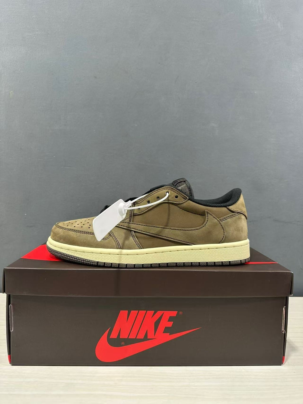 Nike Air Jordan 1 Low OG SP in Olive DM7866-203 - product image from the listing.