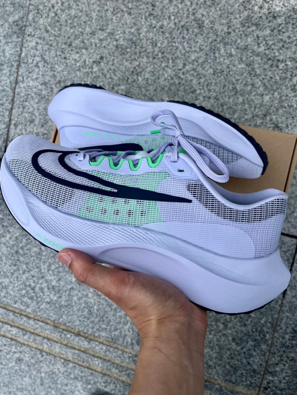 Nike Zoom Fly 5 Running Shoes DM8968-500 in Purple - product image from the listing.