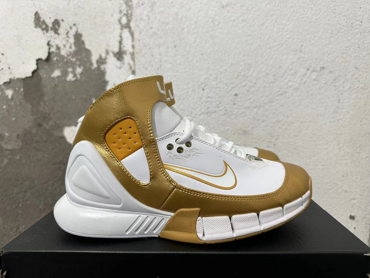 Nike Zoom 2K5 Basketball Shoes in White and Metallic Gold - product image from the listing.