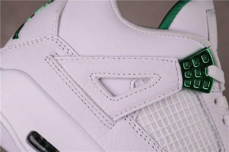 Pine Green Sneakers White/Green - Nike Air Jordan 4 CT8527-113 - product image from the listing.