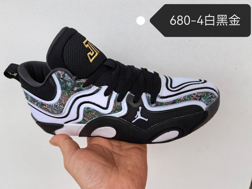 Jordan Heir Series 4 Basketball Shoes in White Black Gold - product image from the listing.