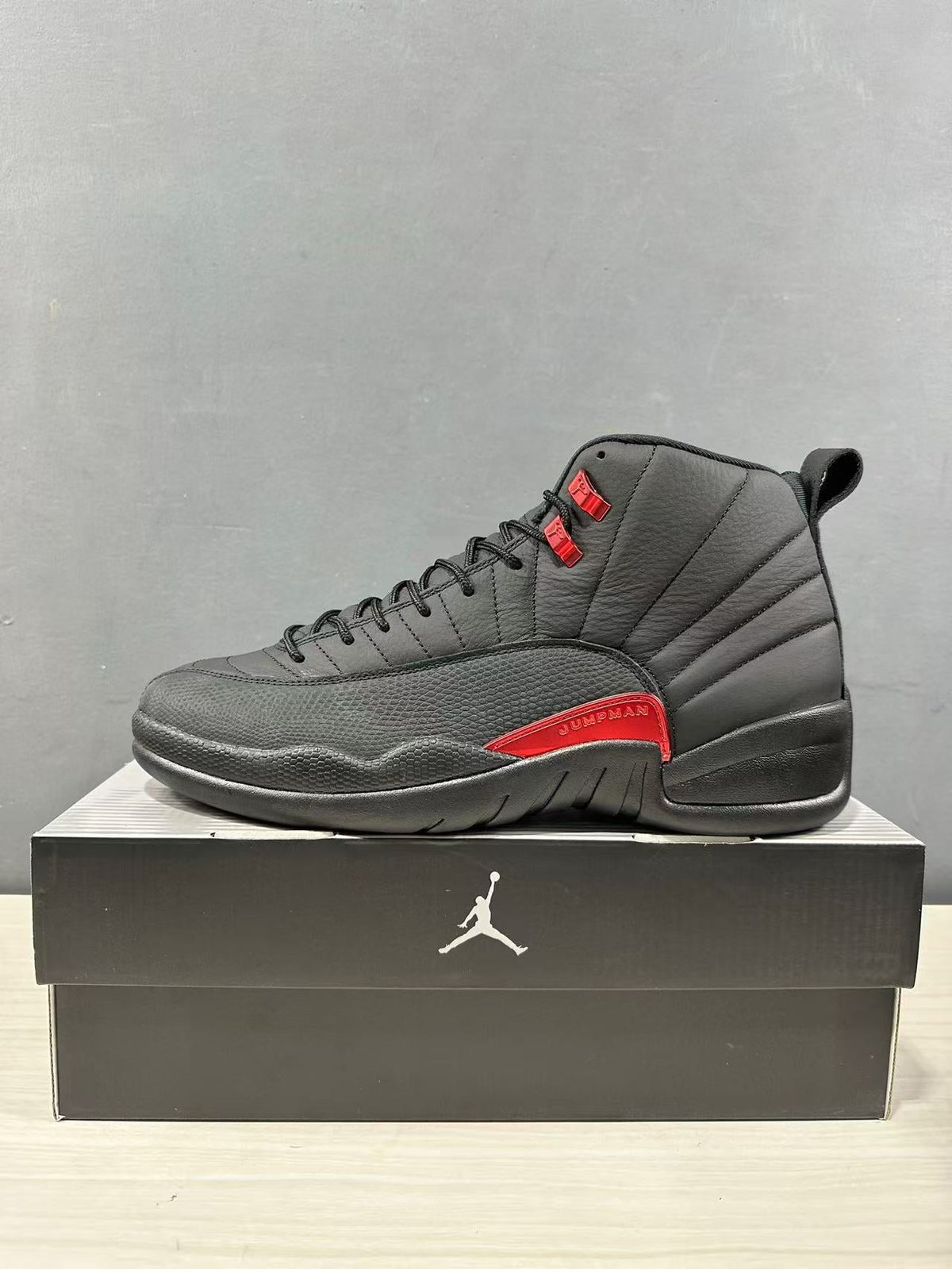 Air Jordan 12 Retro Black Red CT8013-003 - product image from the listing.