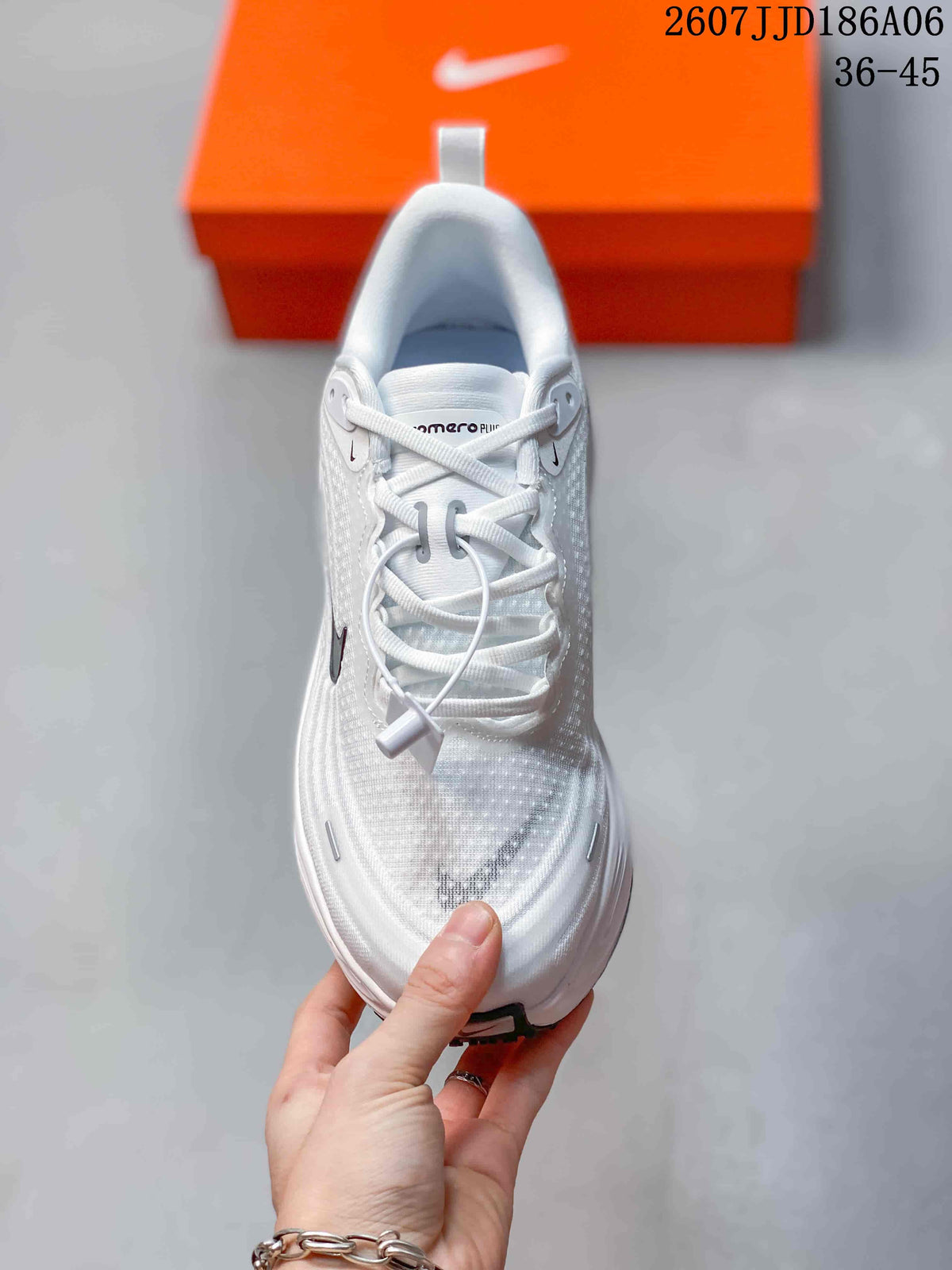 Nike Vomero 18 GTX Running Shoes in White Black - product image from the listing.