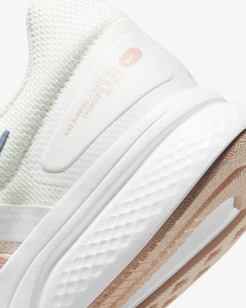 Nike Run Swift 2 Shoes for Running CU3528-100 - product image from the listing.