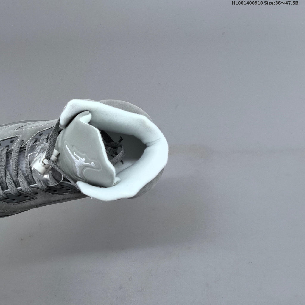 Air Jordan 5 Retro Wolf Grey High-Top Sneakers - product image from the listing.
