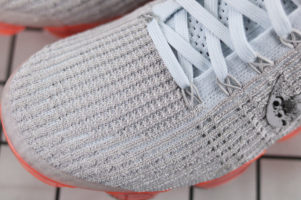 Nike Air VaporMax Flyknit 3 Shoes for Running AJ6900-106 - product image from the listing.
