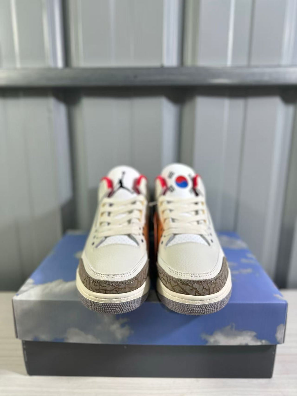 Air Jordan 3 Retro OG SP Sneakers White Blue Red IB1482-100 - product image from the listing.