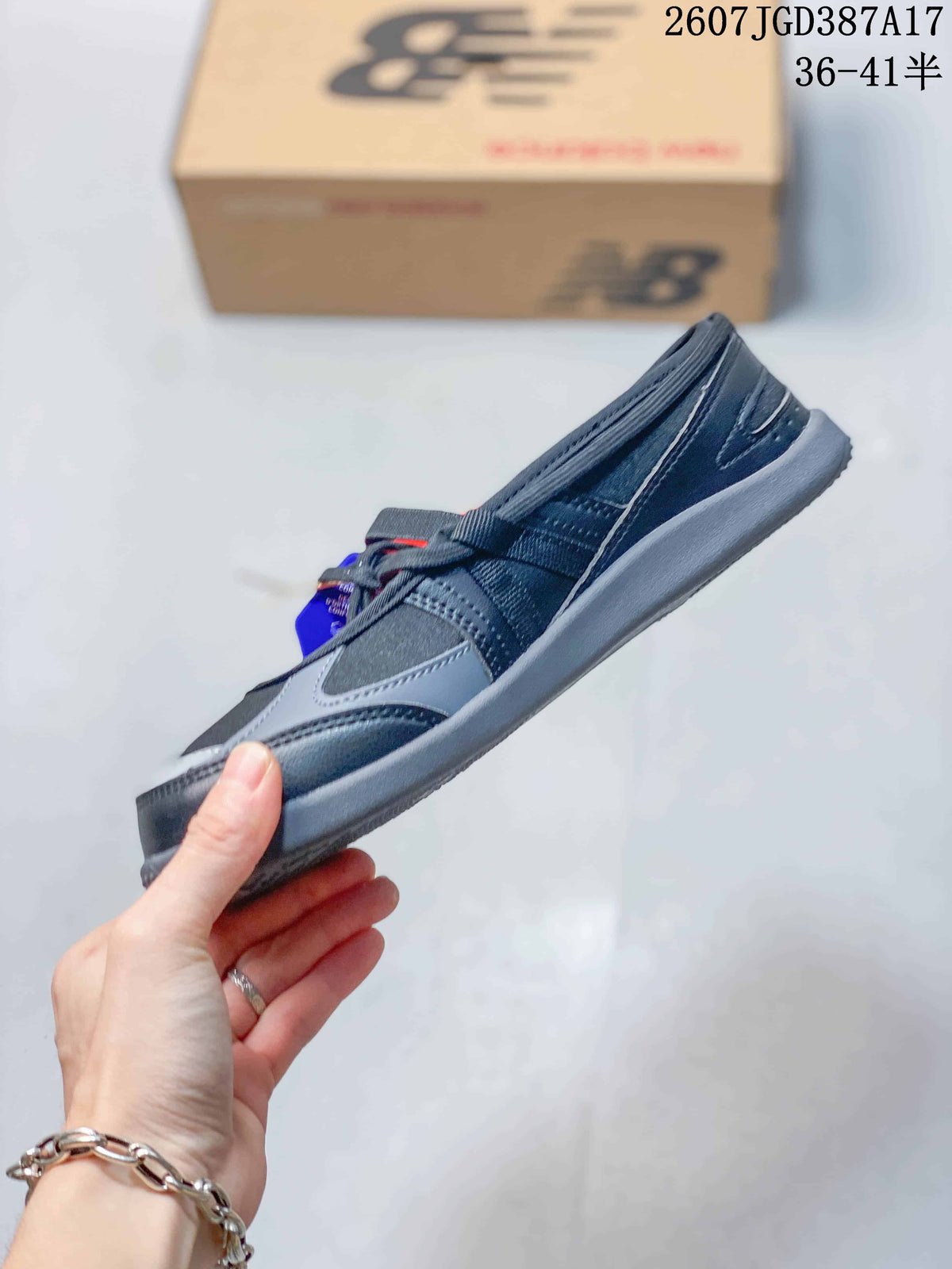 Women's New Balance WD Low-Top Sneakers Black Gray 07JGD38 - product image from the listing.