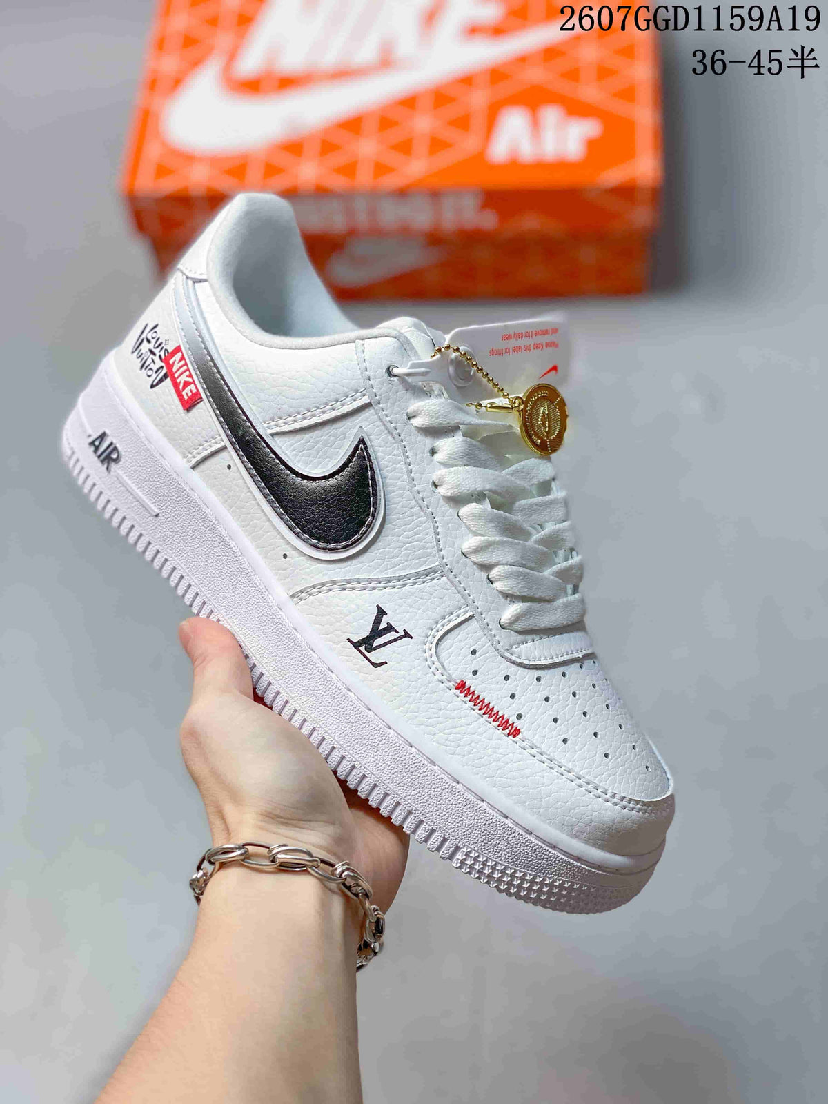 Nike Air Force 1 '07 Low Trainers White Style 2607GGD1159A19 - product image from the listing.
