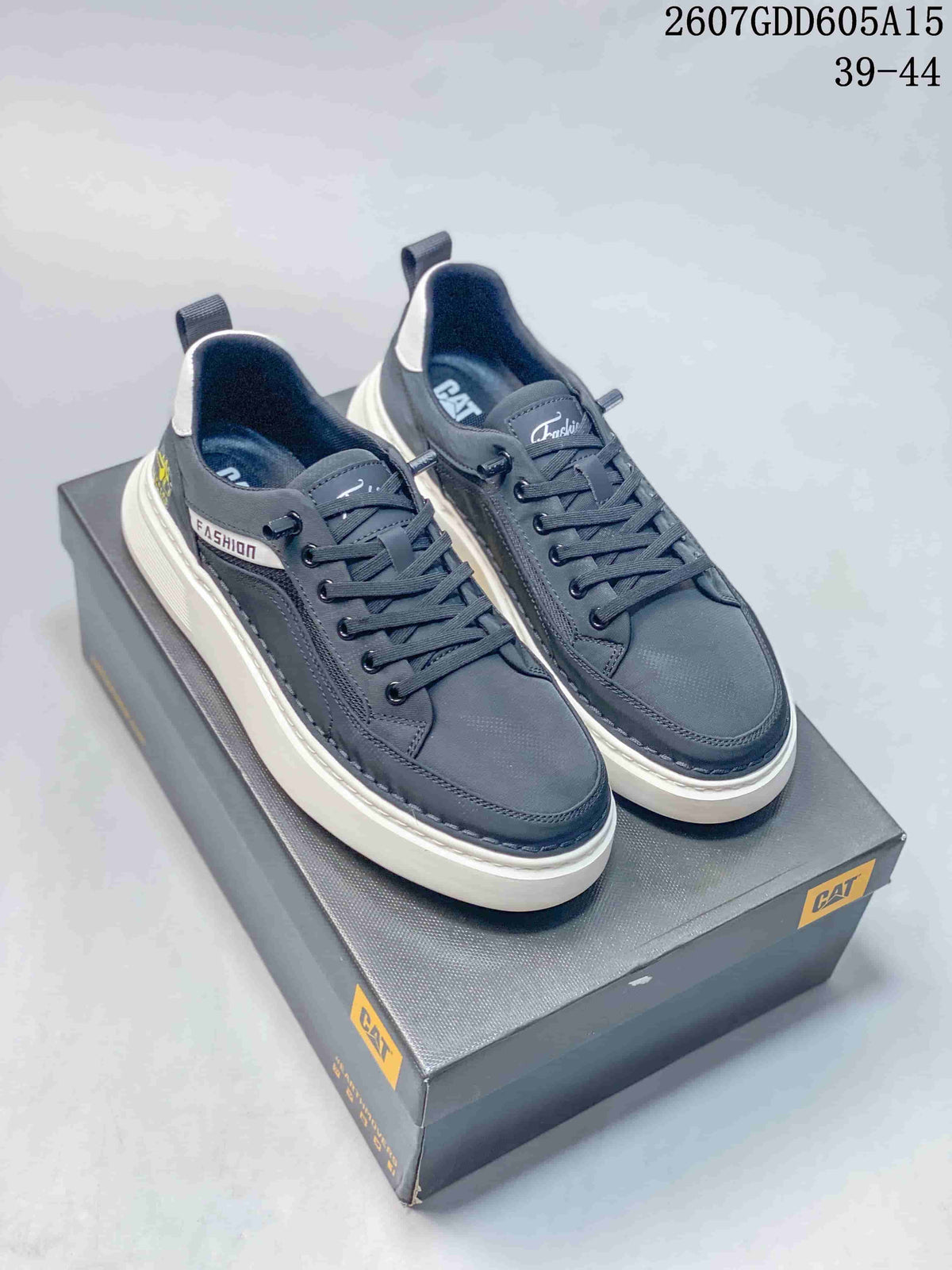 Men's CAT 2607GDD605A15 Black Low-Top Sneakers - product image from the listing.