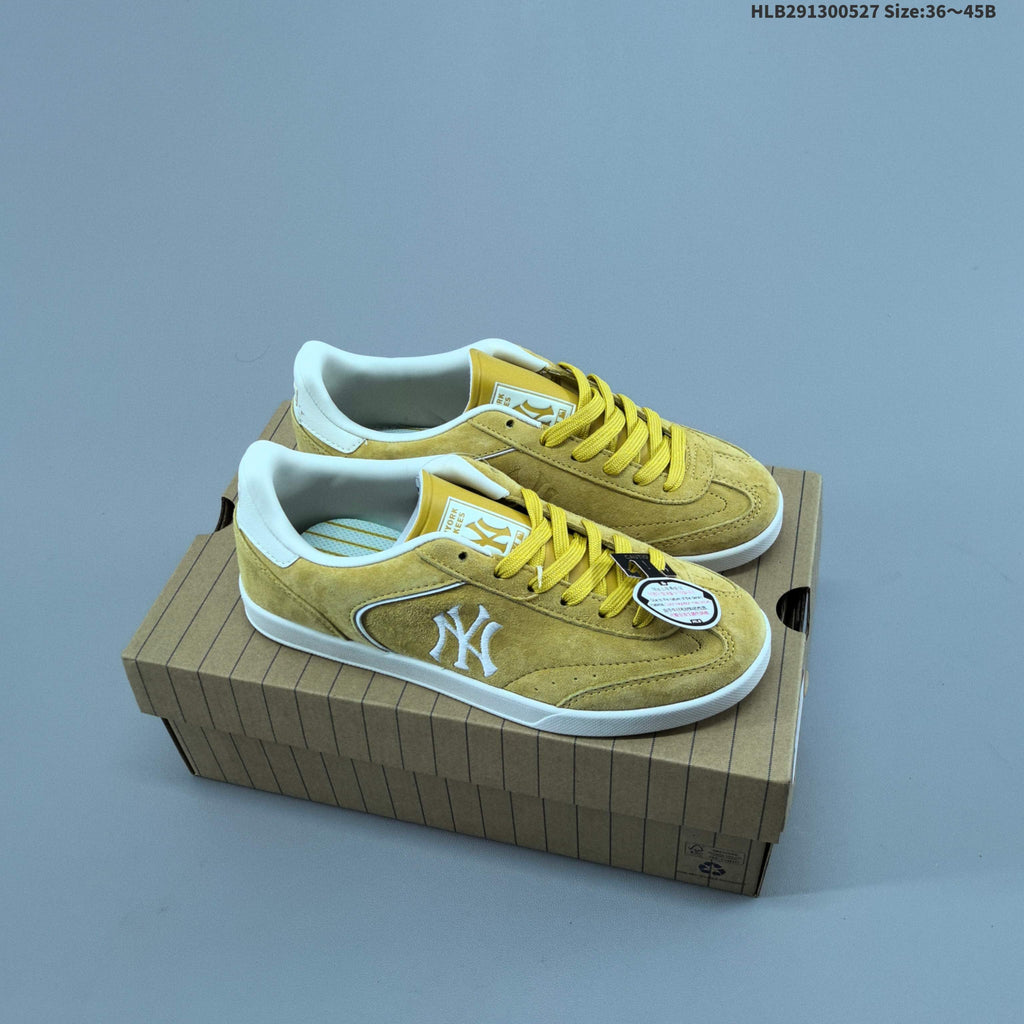 Suede MLB Clubbie SD Low-Top Sneakers - product image from the listing.