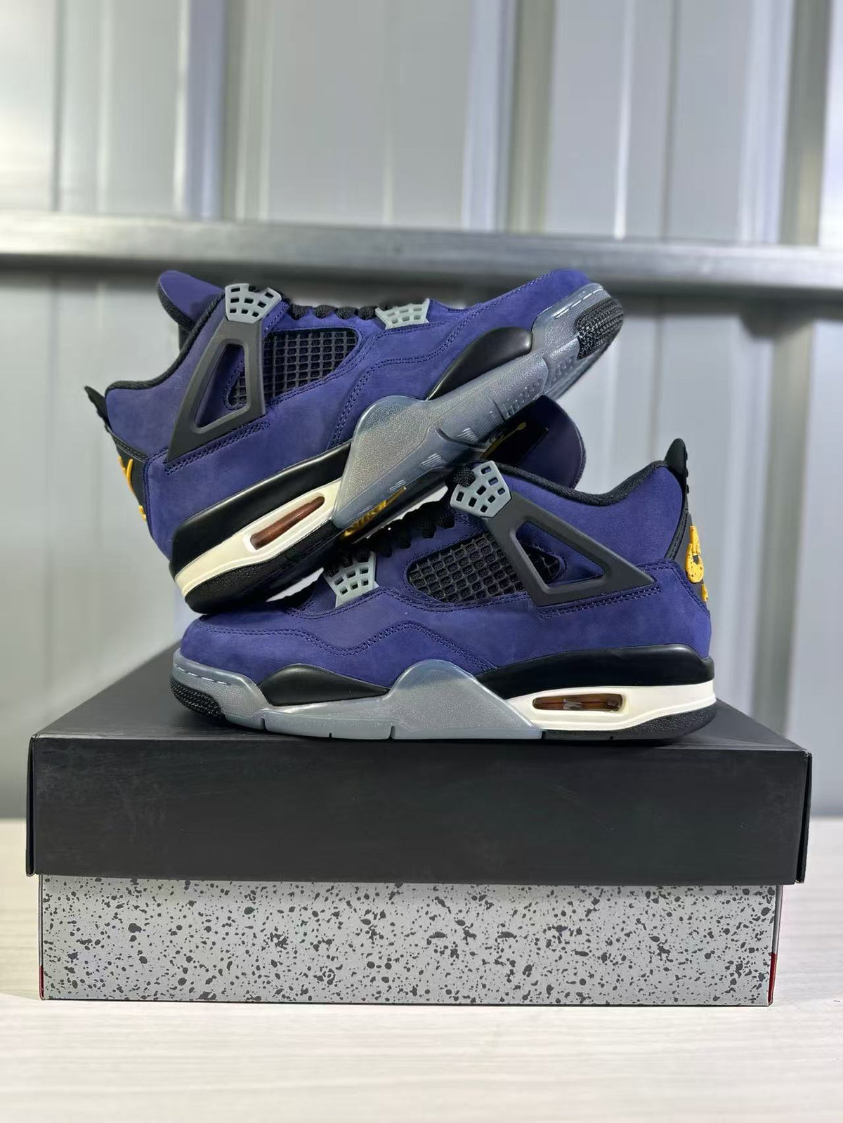 Air Jordan 4 Retro Lakers Purple Gold FV5029-500 - product image from the listing.