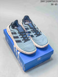 Adidas Originals Zponge Low-Top Sneakers in Blue IH0977 - product image from the listing.