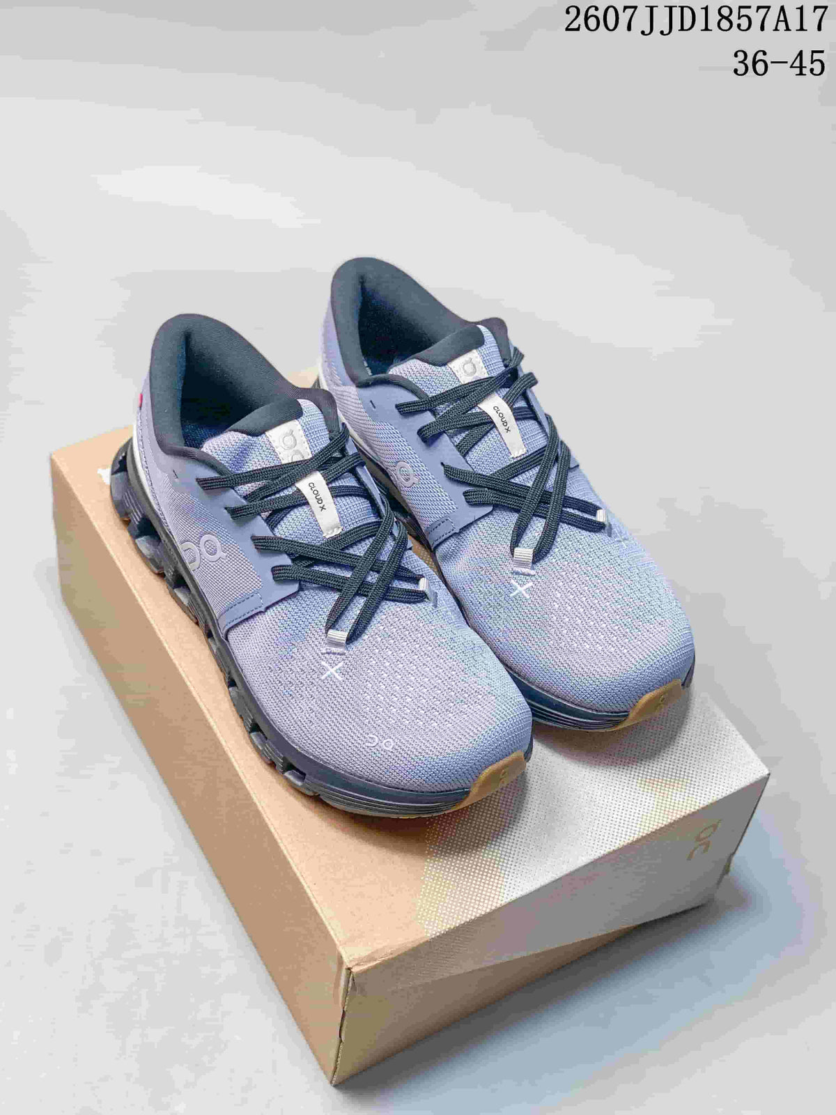 On Cloud X 4 Low-Cut Sneakers - product image from the listing.