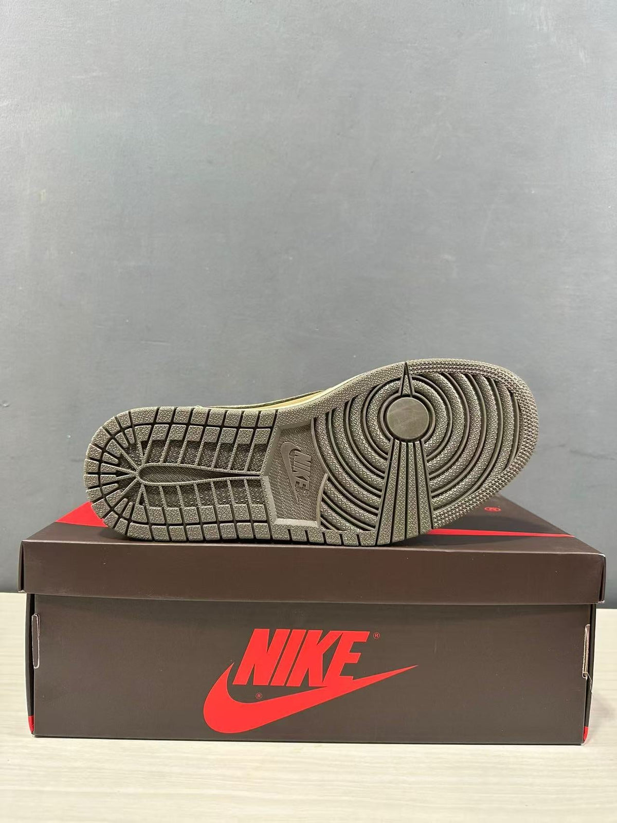 Nike Air Jordan 1 Low OG SP in Olive DM7866-203 - product image from the listing.