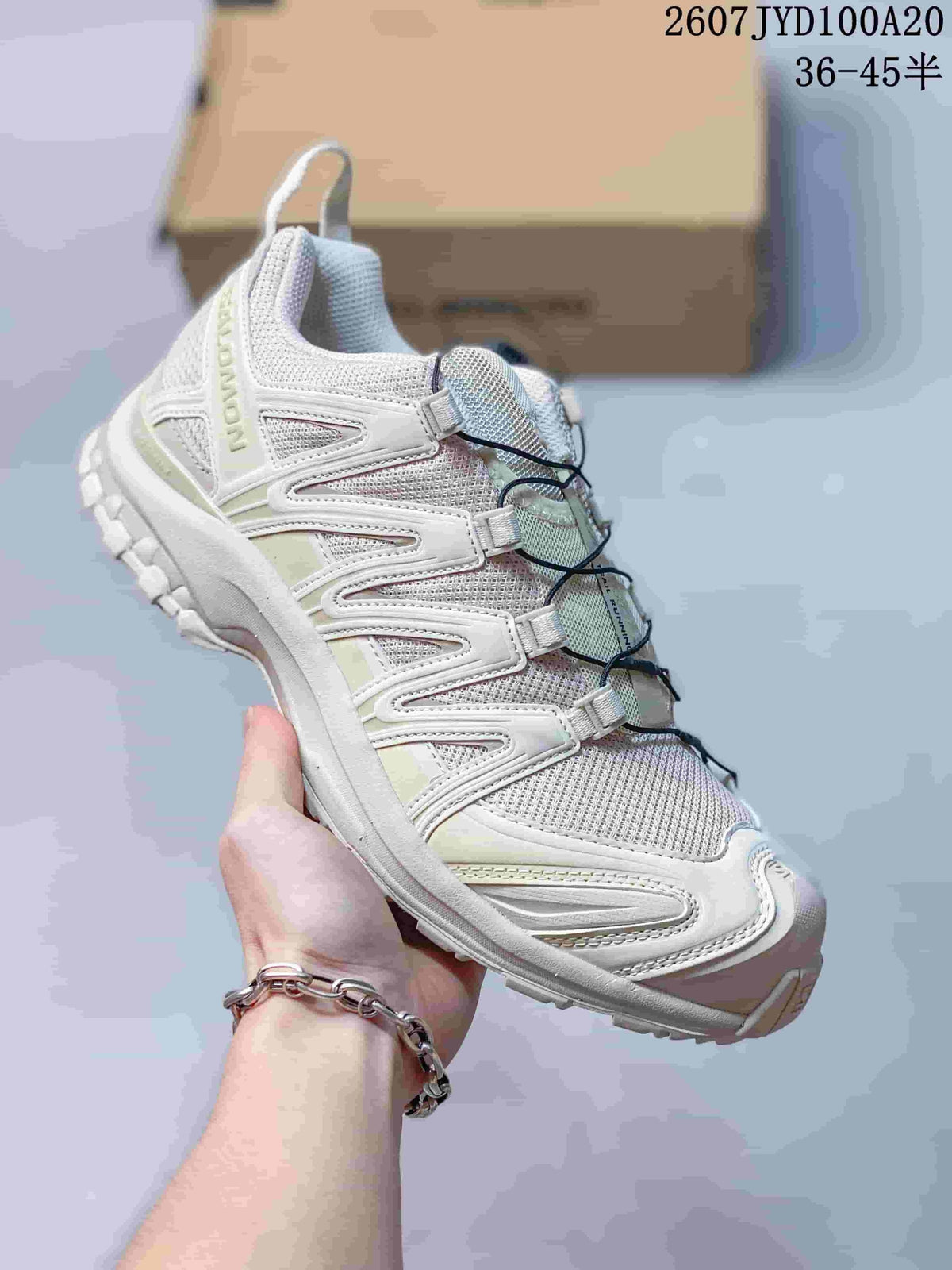 Salomon XA PRO 3D Trail Shoes for Running 2607TYD100A20 - product image from the listing.