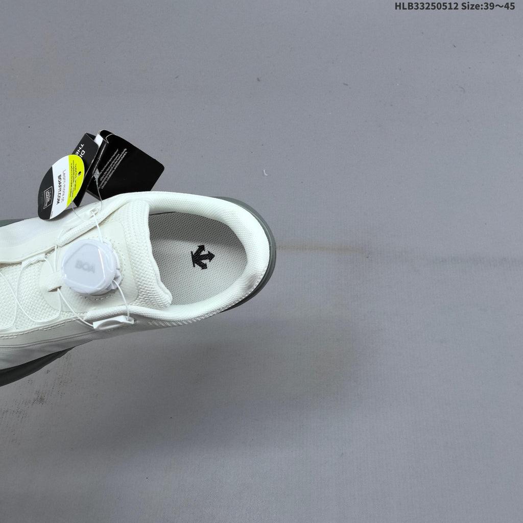 DESCENTE Circuit LTR Wire 2.0 Sneakers in White Grey - product image from the listing.