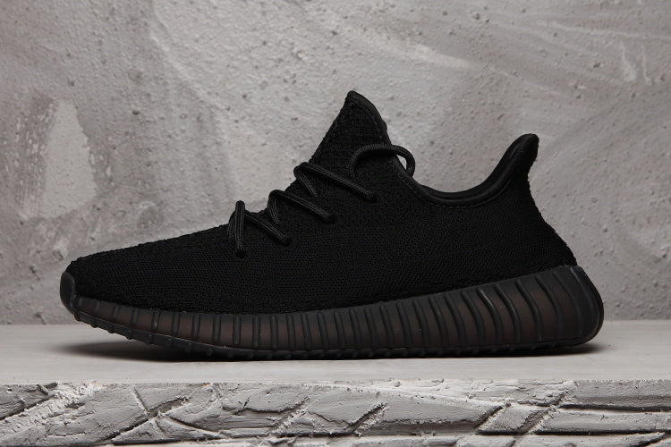 Yeezy 350 V2 Sneakers in Black Knit - product image from the listing.