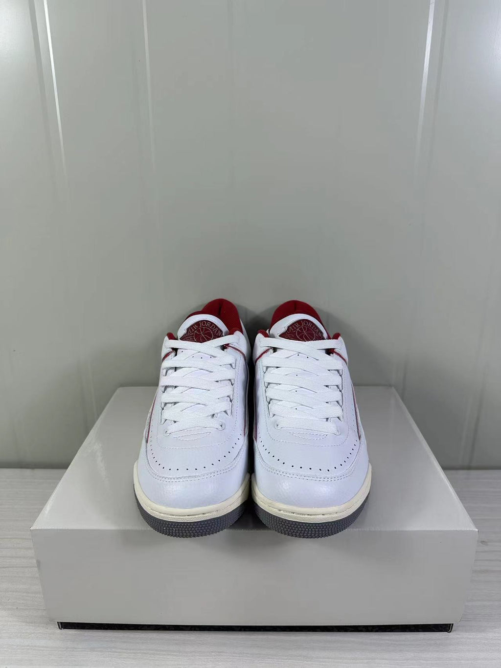 Air Jordan 2/3 Low White Varsity Red FD0383-161 - product image from the listing.