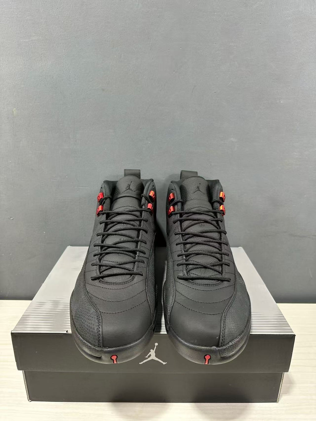 Air Jordan 12 Retro Black Red CT8013-003 - product image from the listing.