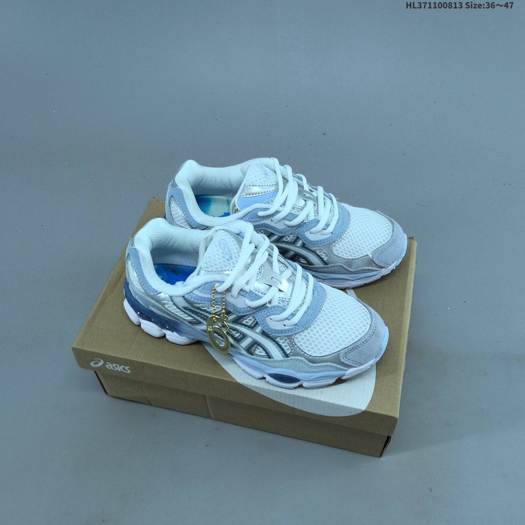ASICS GEL-NYC Retro Sneakers for Running - product image from the listing.