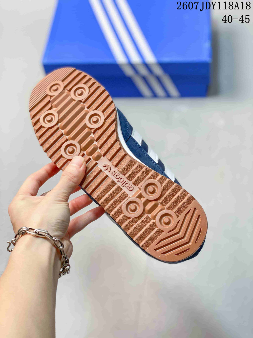 adidas SL 72 Sneakers in Navy White 2607JDY118A18 - product image from the listing.