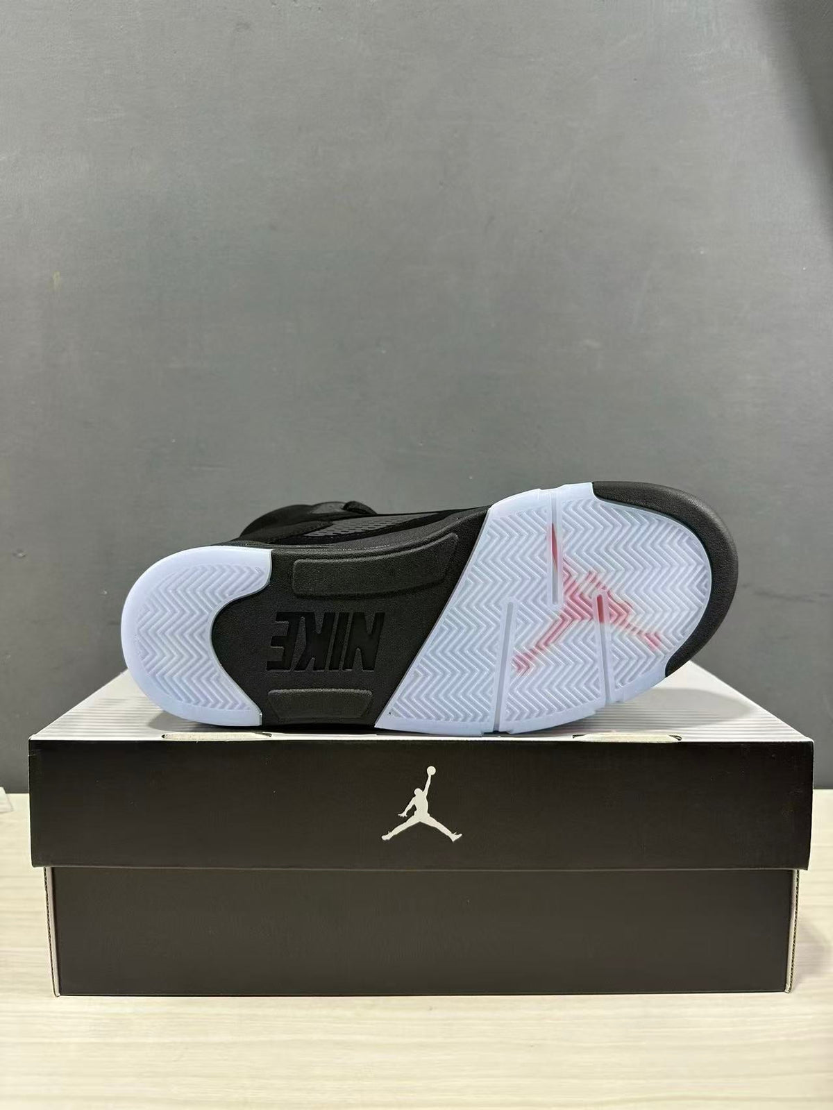 Air Jordan 5 Retro Black Red High-Top Sneakers - product image from the listing.