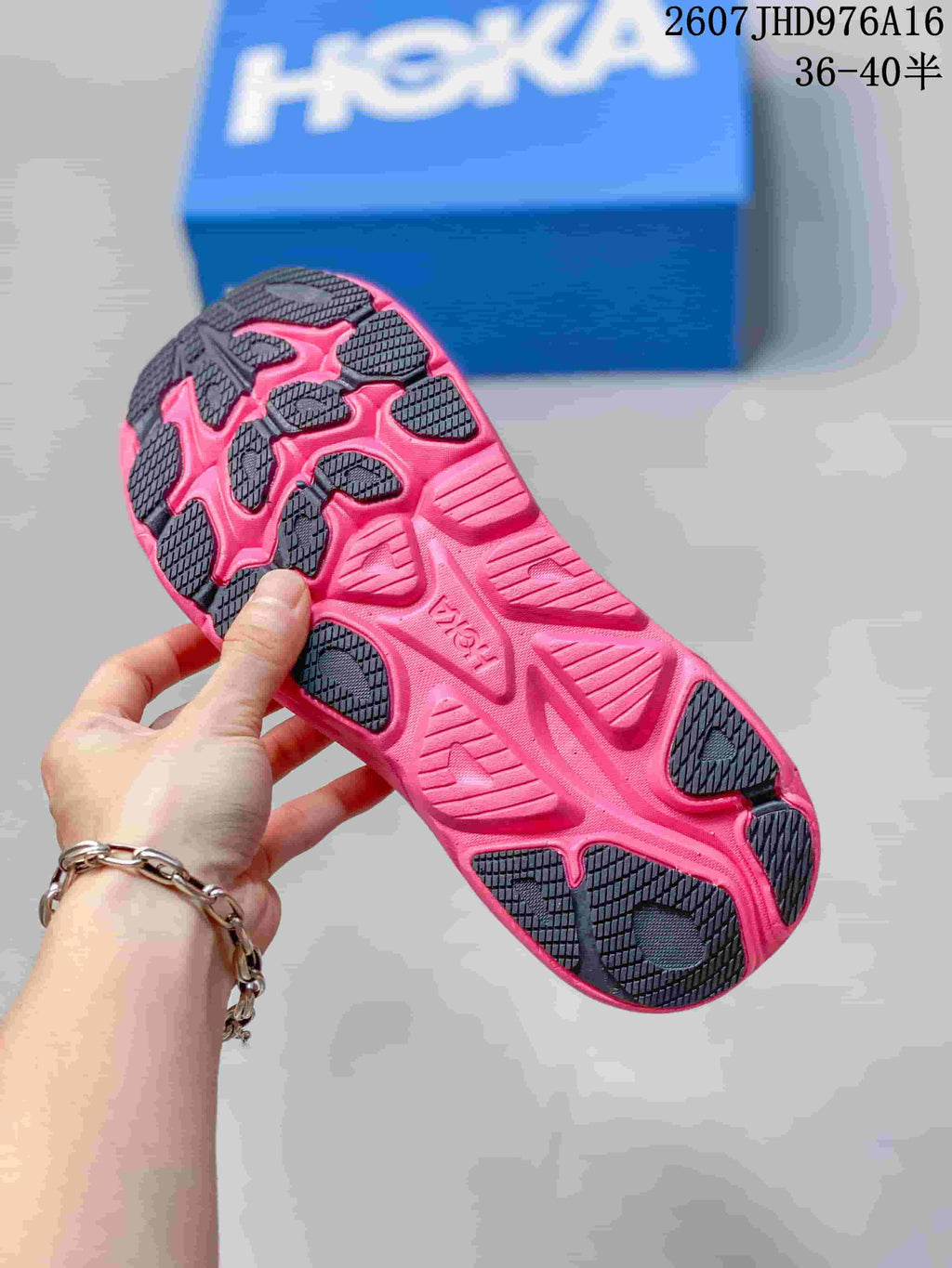 HOKA Clifton 10 Sneakers in White Pink 07JHD976A16 - product image from the listing.
